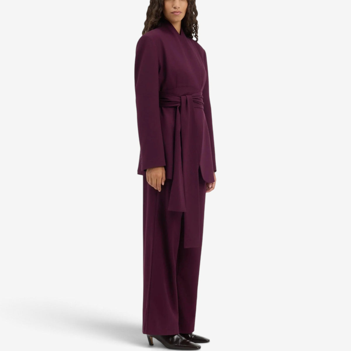 Marcella™ Elegant jakke med belteknyting i livet