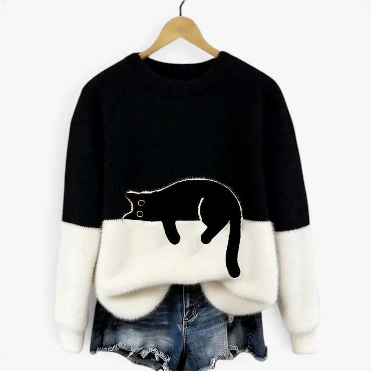 Pippa™ Myk genser med sovende katt