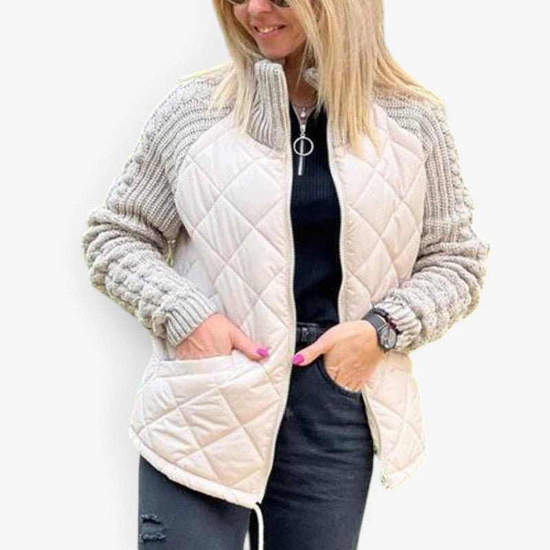 Brielle™ Vattert jakke med strikkede ermer