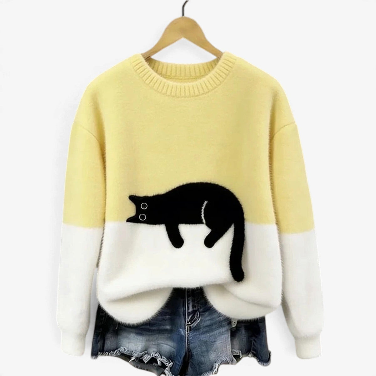 Pippa™ Myk genser med sovende katt